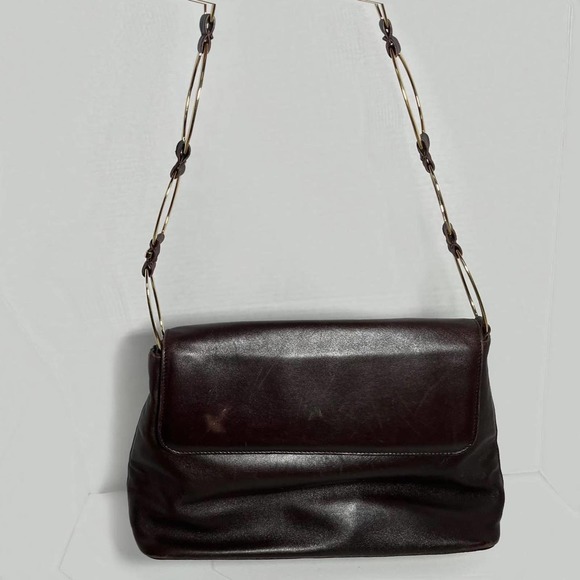 Gucci | Bags | Authentic 99s Brown Gucci Gg Leather Shoulder  Authentic 1990s Brown Gucci GG Leather Shoulder Bag with a Gold Chain Strap